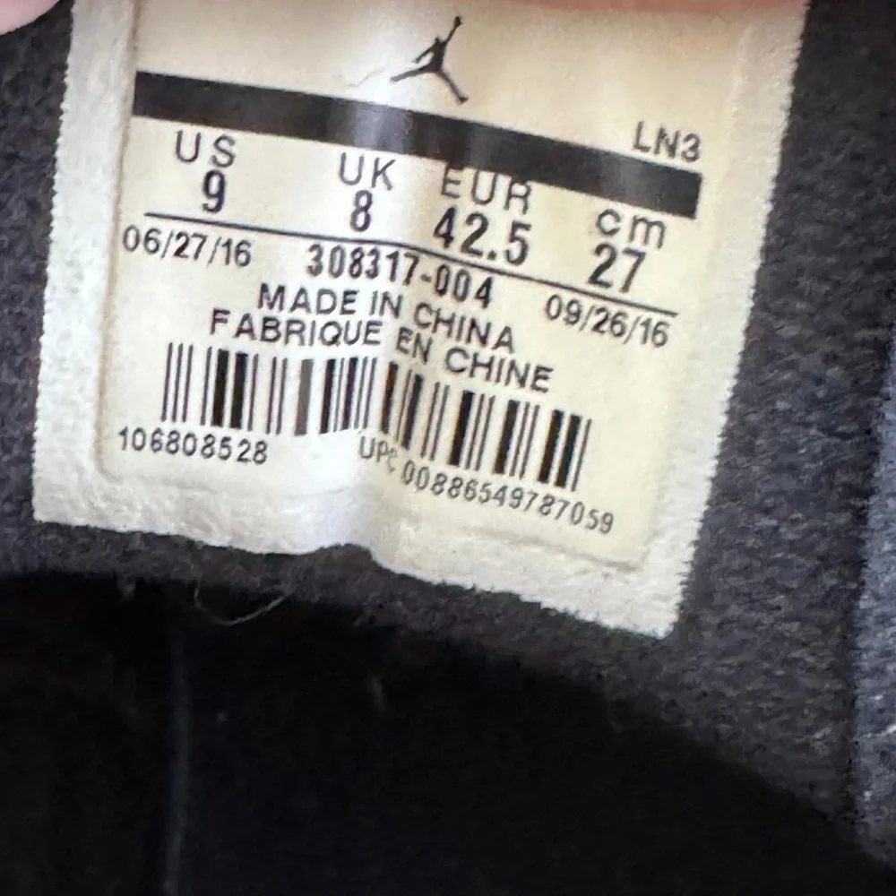 Jordan‎ 12 Retro Low Playoffs Size 9